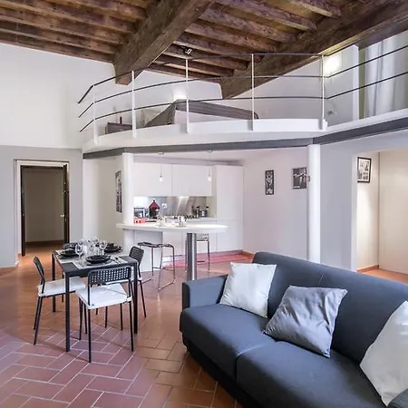 Loft Il Guelfo Apartment