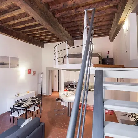 Apartment Loft Il Guelfo